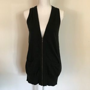 Banana Republic Zipper Sleeveless Sweater - M